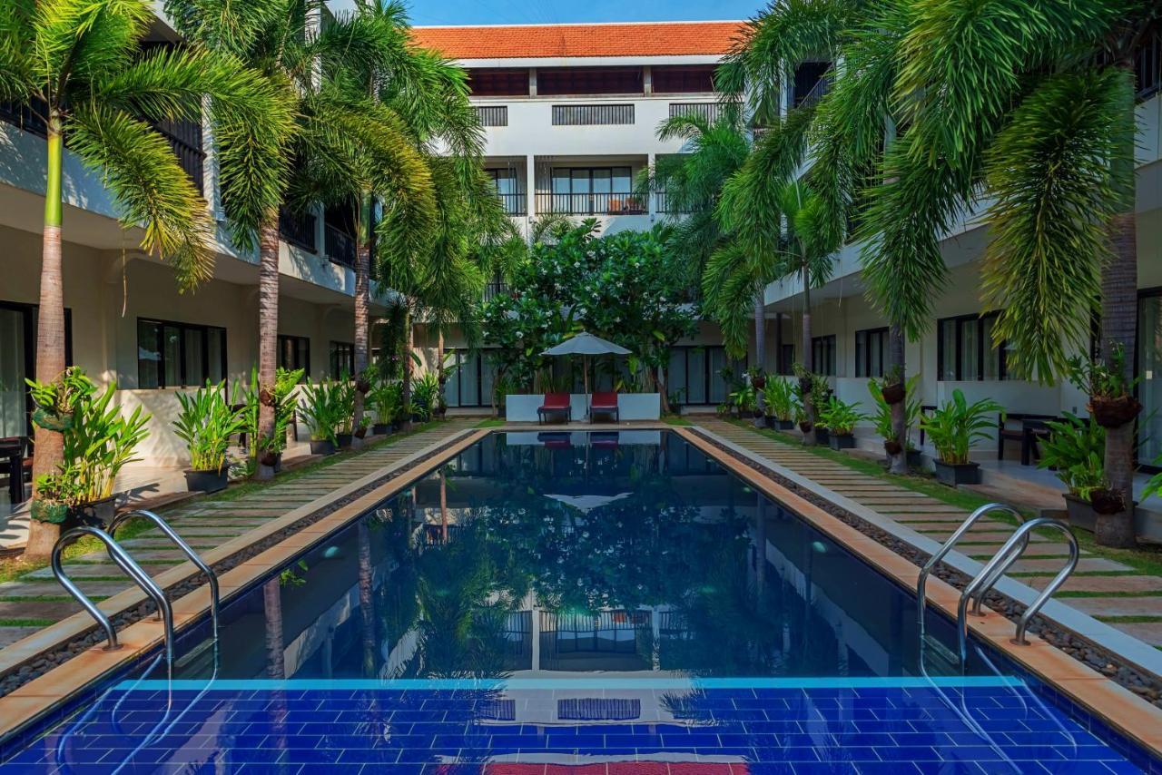 New Riverside Hotel Siem Reap Exterior photo