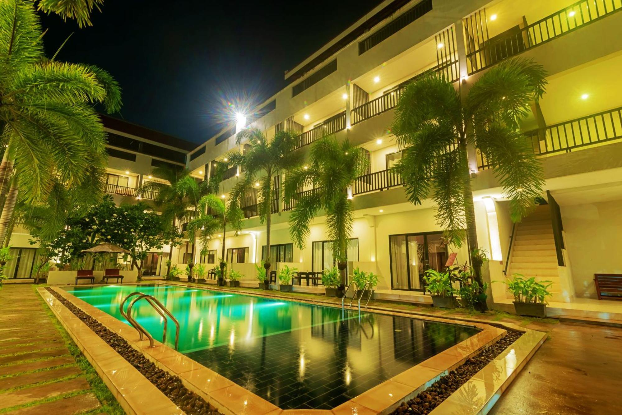 New Riverside Hotel Siem Reap Exterior photo